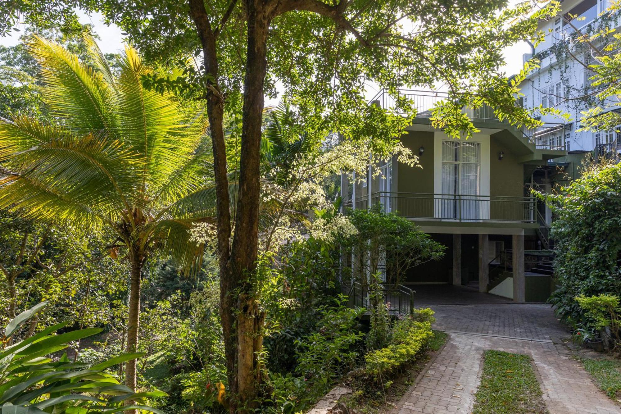 Greenwood Edge Kandy Esterno foto